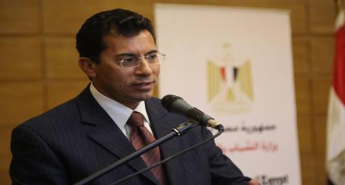 وزير الرياضة يكرم محمد مصطفى وفريد قطب بجائزة "التميز" الصحفي 